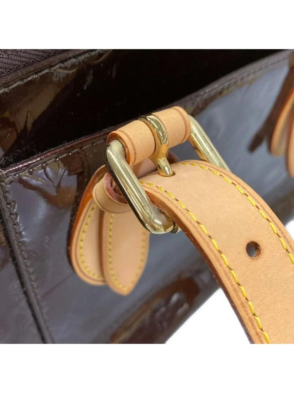 Louis Vuitton Shoulder Bag Monogram Vernis Rosewood Avenue Amarante Leather